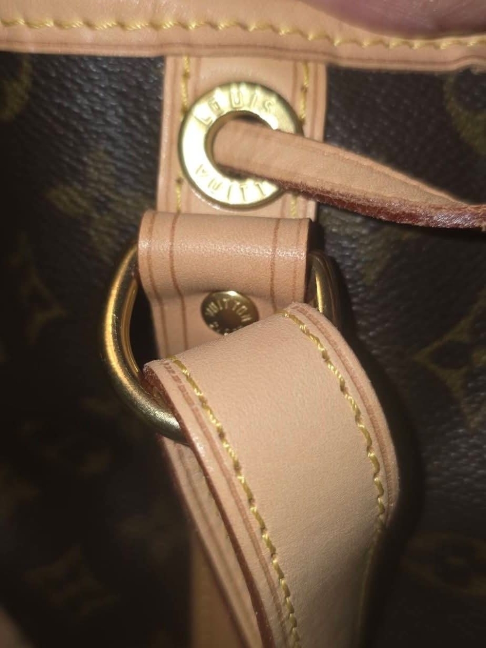 Louis Vuitton Monogram Drawstring Bucket Bag GM - Brown with Natural Trim - Picture 14 of 16